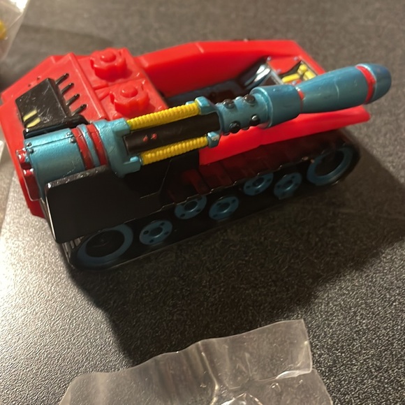 Micro Machines Zbots : Tunderizer - Picture 9 of 10